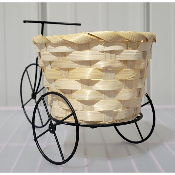 Tricycle Shaped Black Metal Frame & Wicker Basket Home Decor Planter 9" Length - Picture 3 of 9